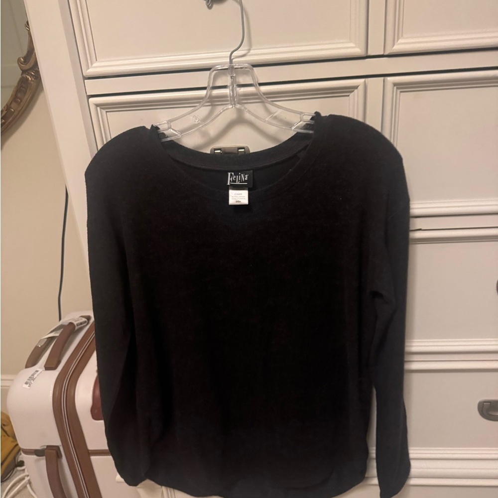 Felina Black 3/4 Sleeve Hoodie Sweatshirt